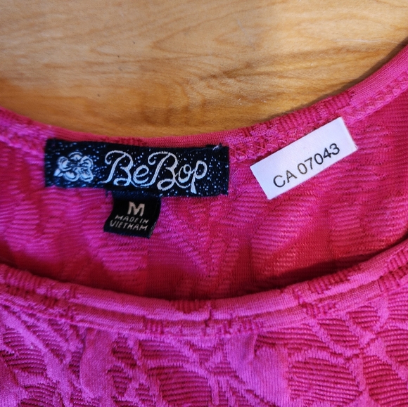 Women's bright pink mini dress size M (Bebop) - Picture 2 of 3